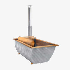 Bohemen wood-fired hot tub in aluminium and oak
